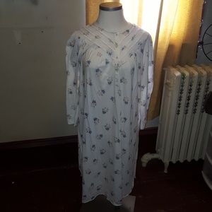 Nwt vintage nightgown by Melissa fall essentials